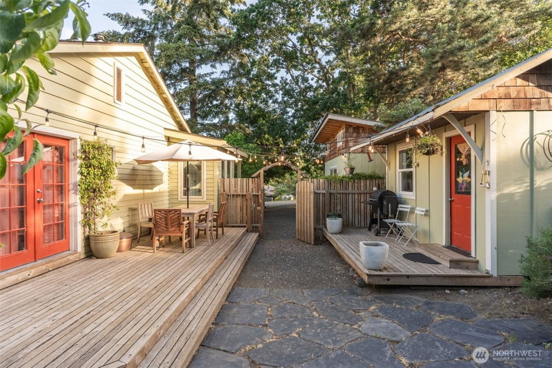 714 20th Street photo 2