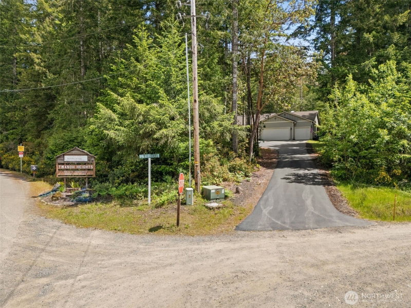 300 E Hillside Drive photo 37
