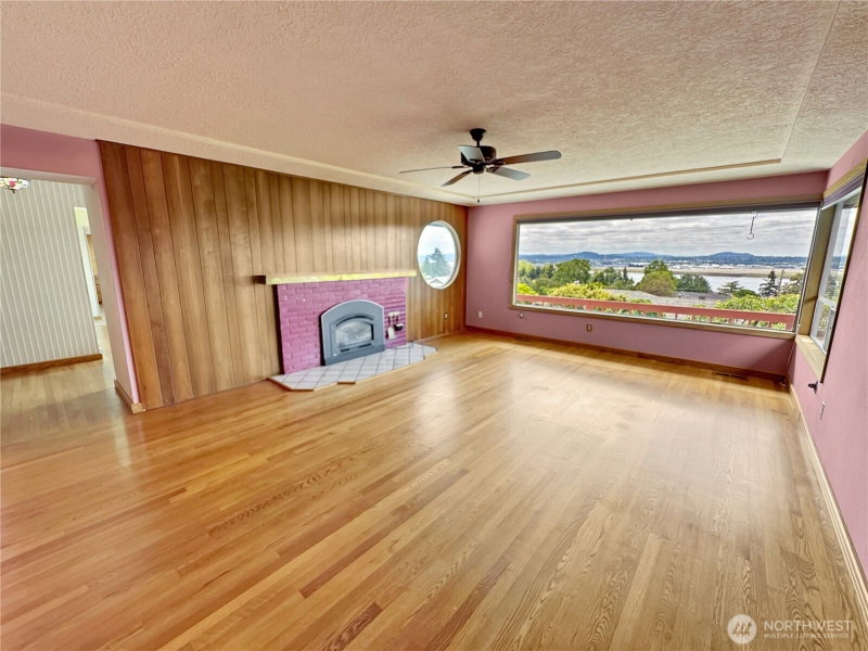 6814 Sleret Avenue photo 2