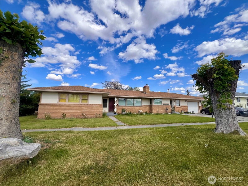 426 S Almira Avenue photo 2