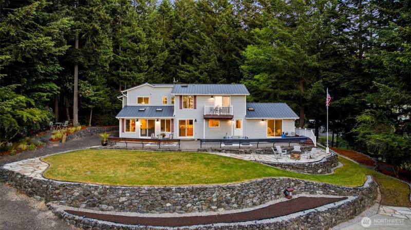 919 Lummi Drive photo 2