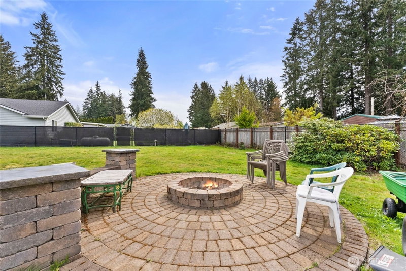 11719 Scott Creek Drive SW photo 2