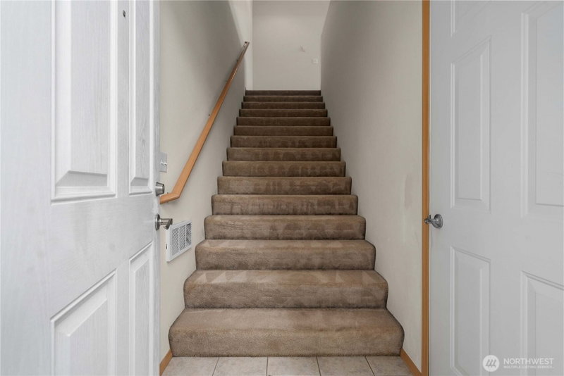 2045 Bob's Hollow Lane #C photo 2