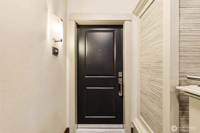 8850 Redmond Woodinville Road NE #301 photo 2