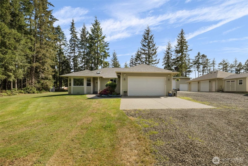 5056 SW Lake Helena Road photo 2