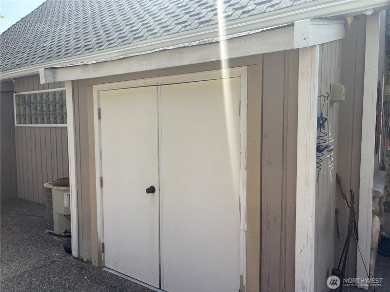 453 Hunter Avenue SW photo 38