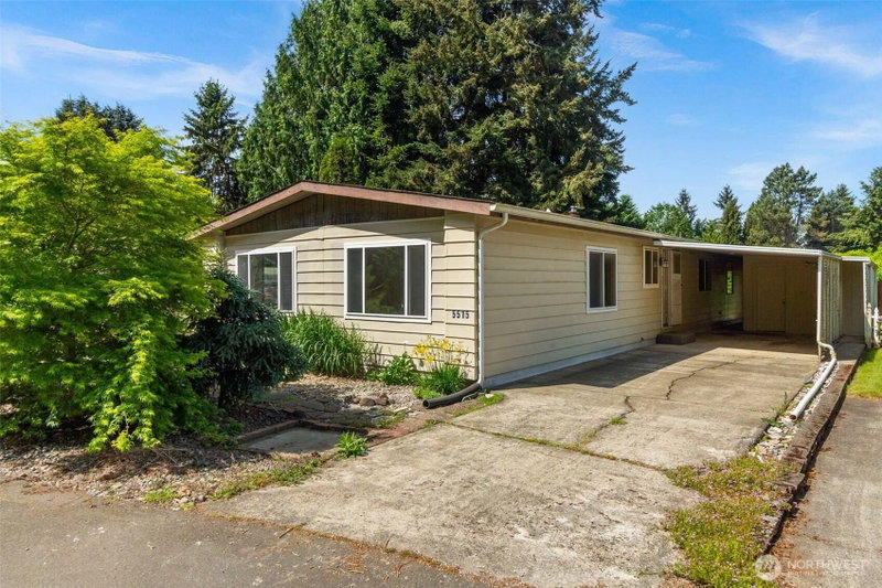 5515 SE Yakima Lane photo 2