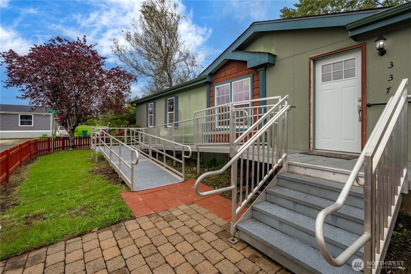 337 Redwood Street photo 2