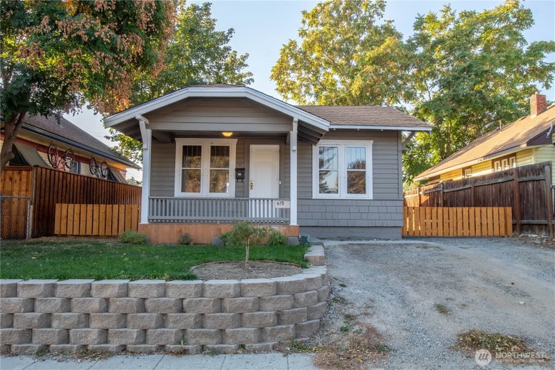 615 1st Street photo 1