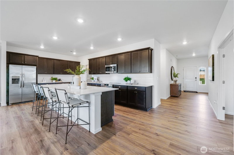 21 Moonshadow Lane photo 2