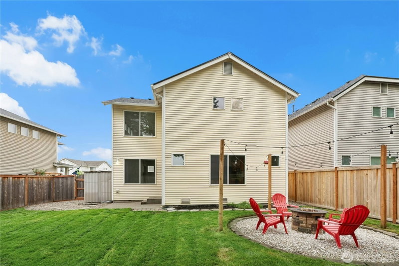 9424 187th Street Ct E photo 2