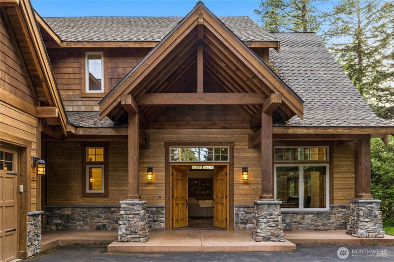 51 Lily Court photo 2