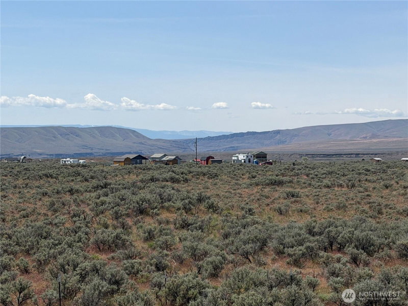 1291 Chief Joseph Drive photo 8