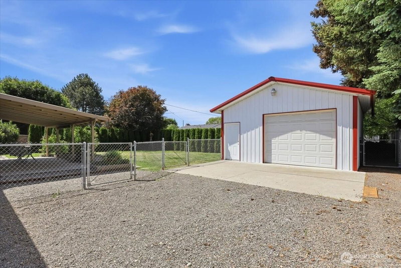 1715 N Herald Road photo 40