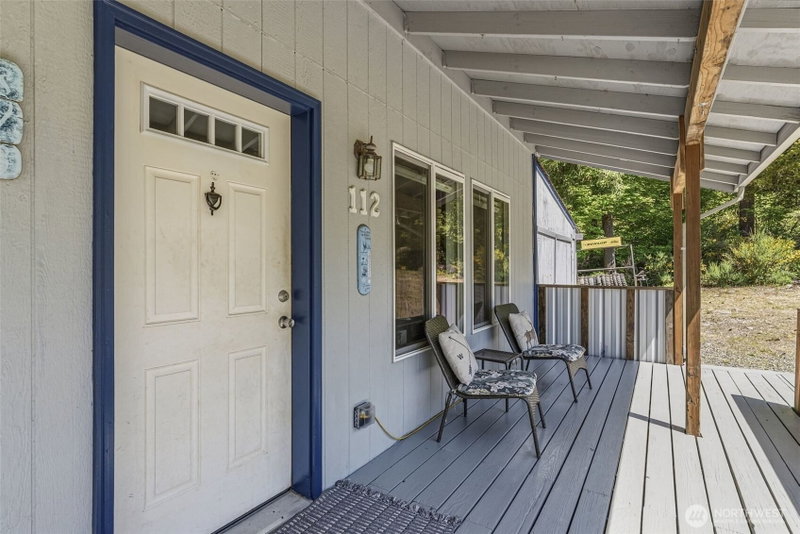 112 Jordan Way photo 2