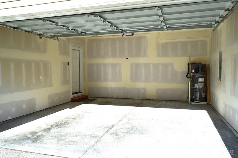 1055 Montague Avenue photo 34