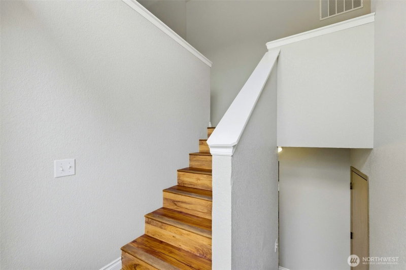 15025 105th Avenue SE photo 2