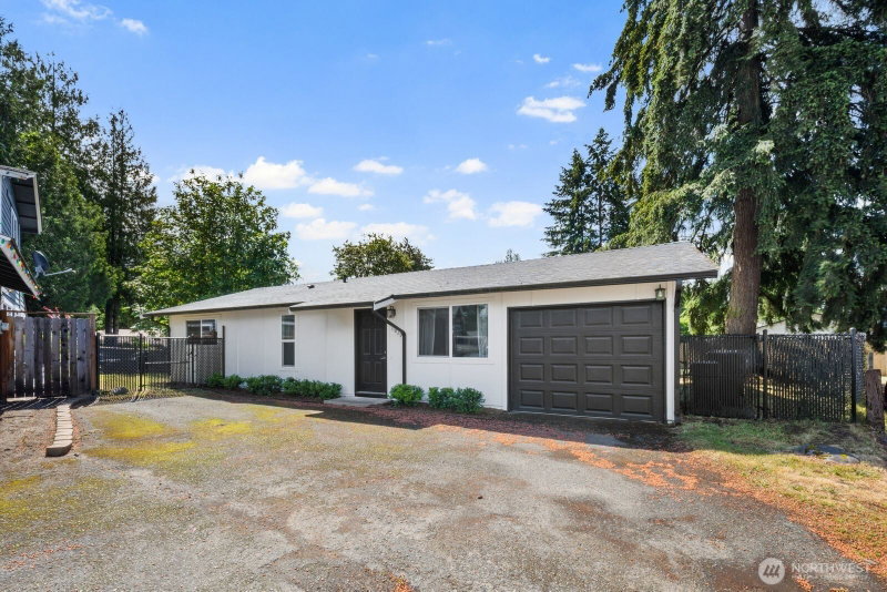 11829 SE 318th Place photo 2
