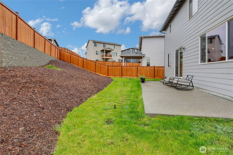 13411 Liberty Place E photo 25