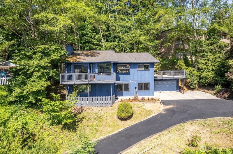 107 Alderwood Lane photo 2