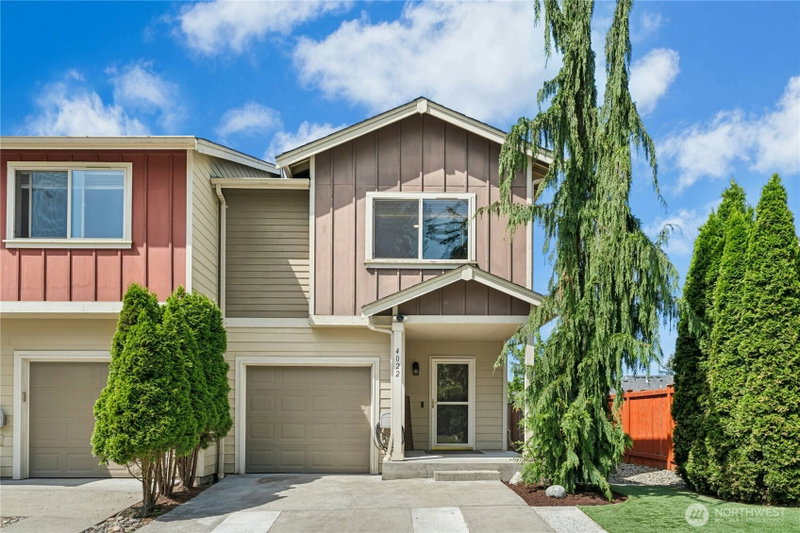 4022 82nd Drive NE photo 2