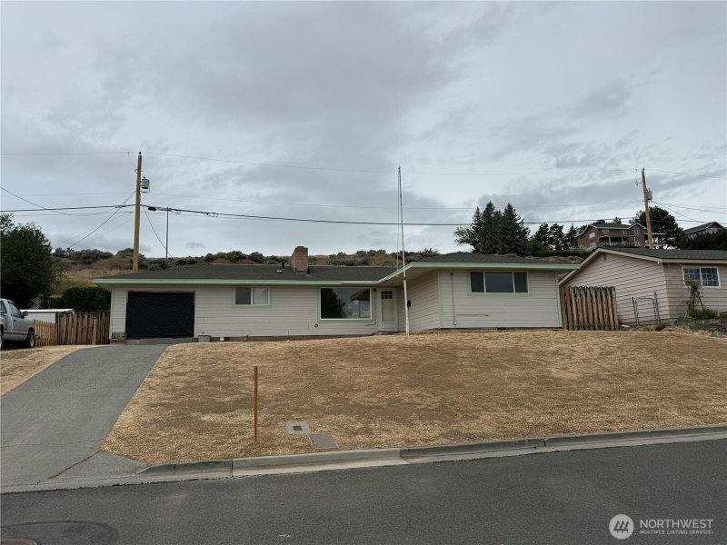 401 Patrick Road photo 1