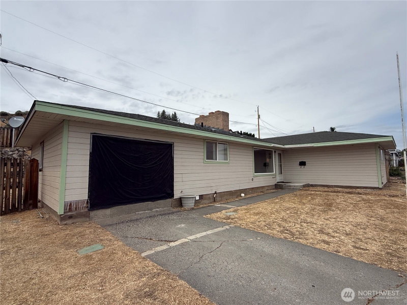 401 Patrick Road photo 2
