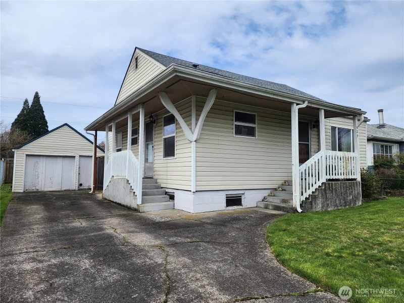 527 24th Avenue photo 1