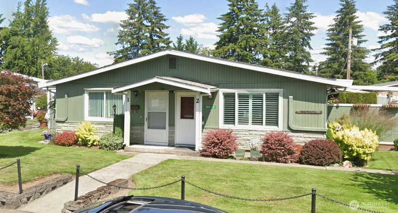 329 7th Street SE #1 photo 1
