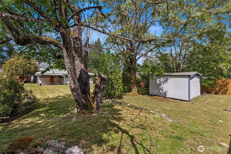 234 163rd Street S photo 23