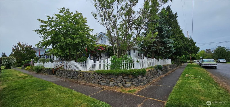 3724 S 7th Street photo 38