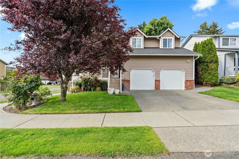 8627 136th Street E photo 2
