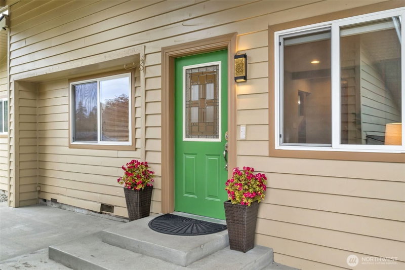 2102 15th Avenue photo 1