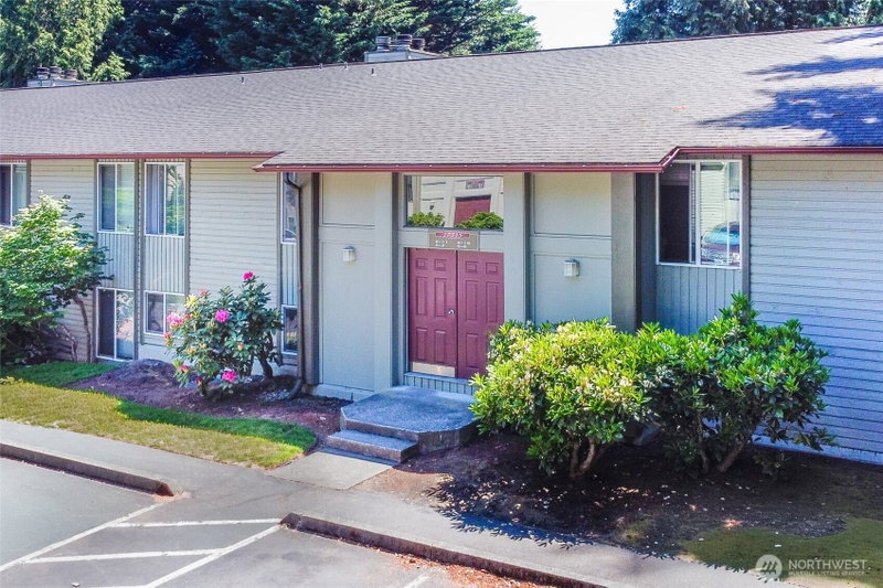 17515 151st Avenue SE #6-6 photo 2