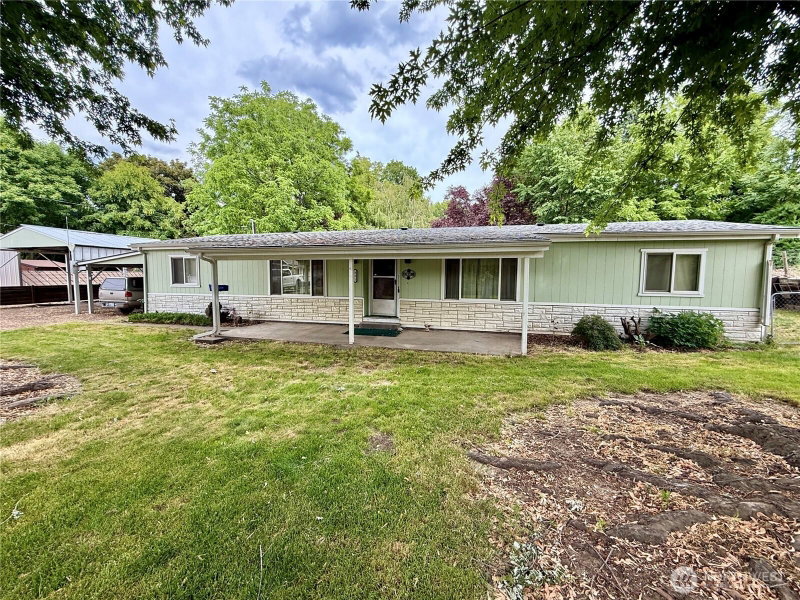 321 Bruce Street photo 28