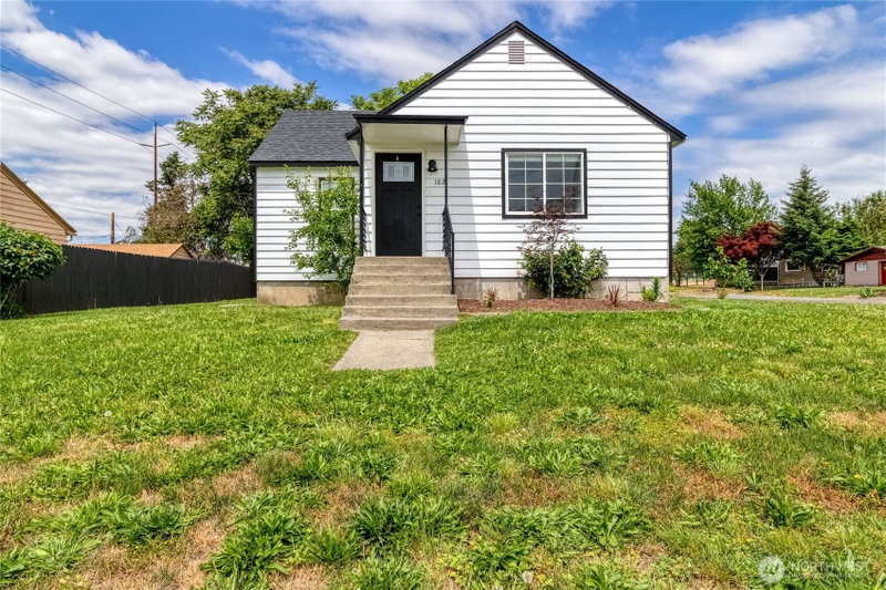 1821 J Street photo 1