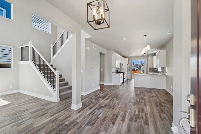 12950 190th Avenue E photo 2