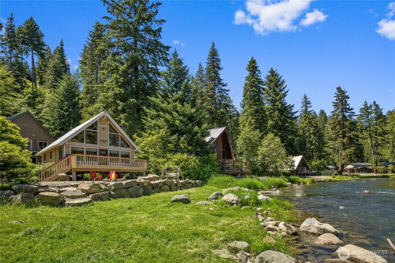 1060 Pebble beach Drive photo 1