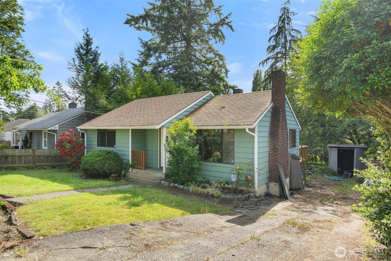 11419 Crestwood Drive S photo 2