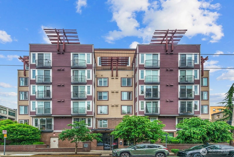 124 Bellevue Avenue E #306 photo 23