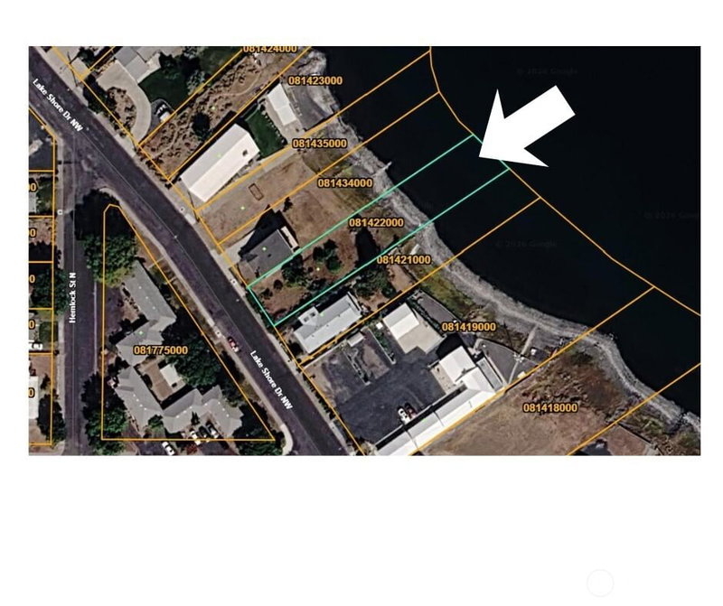 318 Lakeshore Drive photo 2