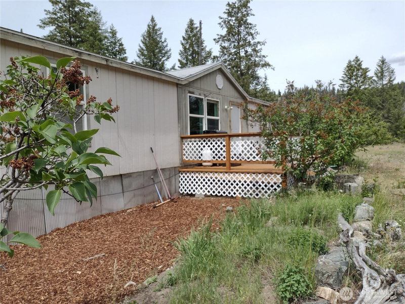 39 Leonard Lane photo 1