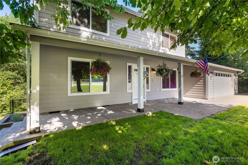 107 N Green Street photo 2