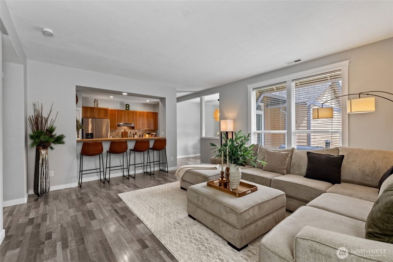 18539 97th Avenue E photo 2