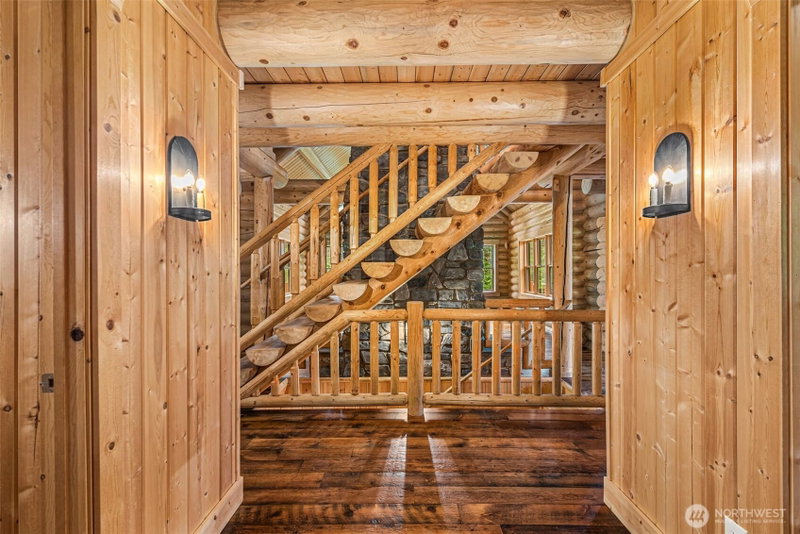 3888 Camas Creek Rd photo 2