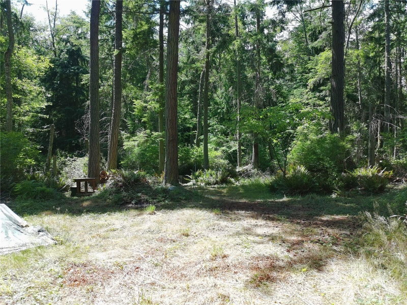 737 Twin View Drive photo 2