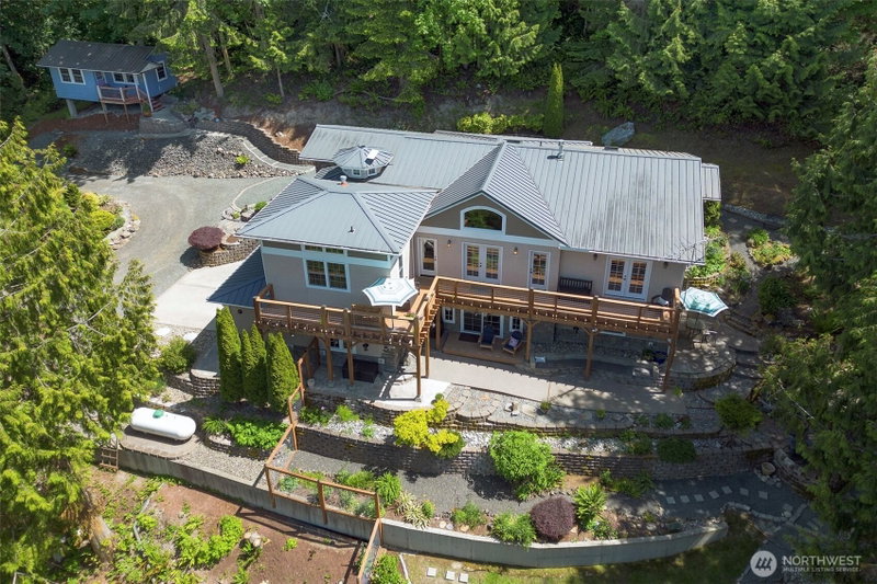 114 Howard Heights Road photo 2