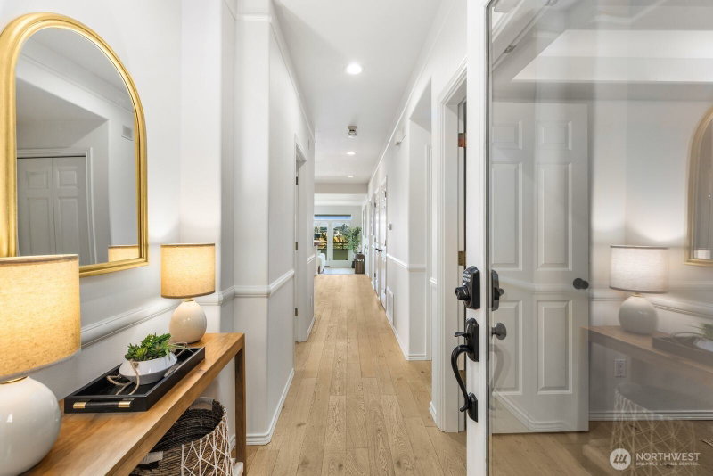 2349 Harbor Avenue SW #701 photo 2