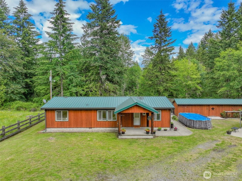 28915 Mountain Highway E photo 2