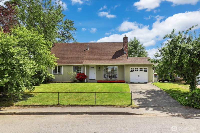 12519 SE 277th Place photo 2